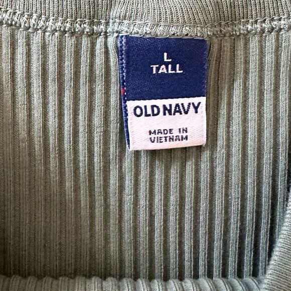 Old Navy Sage Green Cropped Tank Top Casual Ridged Summer Shirt Top - Picture 3 of 3